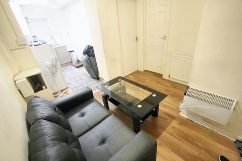 1 bedroom flat to rent, Uxbridge Road, Uxbridge, UB10