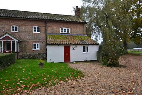 2 bedroom semi-detached house to rent, Erpingham, Norfolk