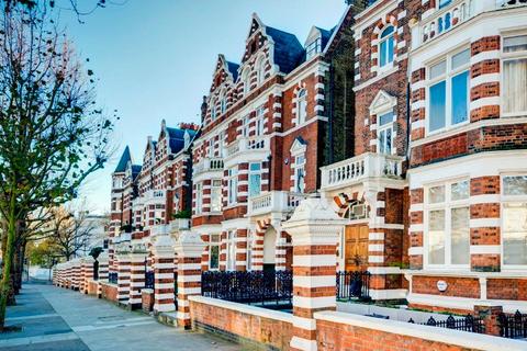 2 bedroom apartment to rent, Hamilton Terrace, St Johns Wood, NW8