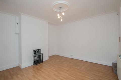 2 bedroom terraced house to rent, Mitford Place, Armley, Leeds