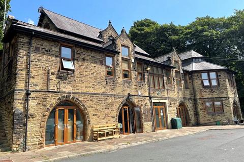 1 bedroom apartment for sale, Beaconsfield House, Off Bennett Lane, Halifax, HX3