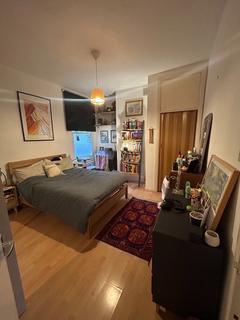 2 bedroom flat to rent, Deerdale Road, London SE24