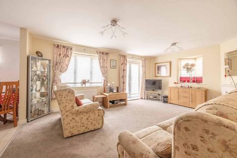 2 bedroom apartment for sale, The Old Orchard, Iver SL0