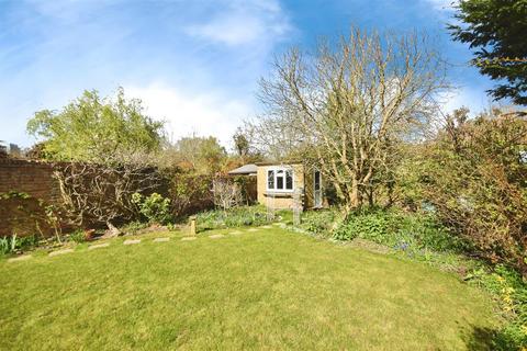 5 Upper Butts, Brentford, TW8 8DA