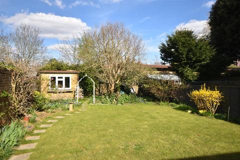 5 Upper Butts, Brentford, TW8 8DA