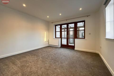 4 bedroom end of terrace house to rent, Rynal Place, Evesham, WR11