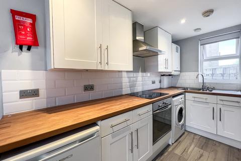 1 bedroom apartment to rent, Lower Road, London SE16