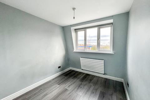 1 bedroom apartment to rent, Lower Road, London SE16