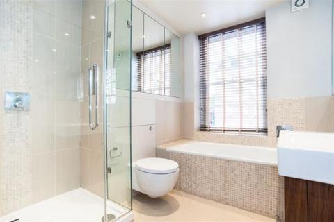 4 bedroom flat to rent, Avenue Road, St John's Wood, NW8