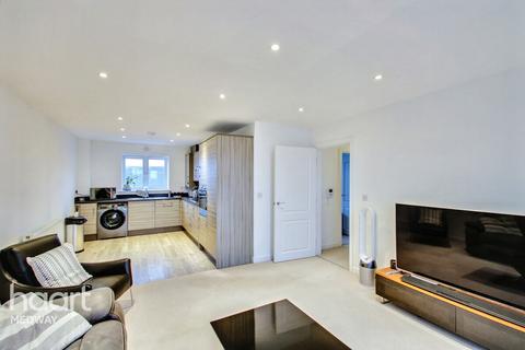 2 bedroom apartment for sale, Clayhill Gardens, Rochester