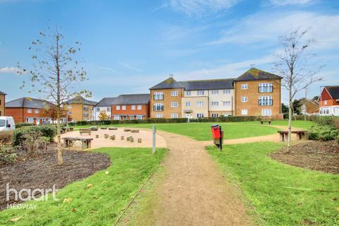 52 Clayhill Gardens, Hoo, Rochester, ME3 9FA