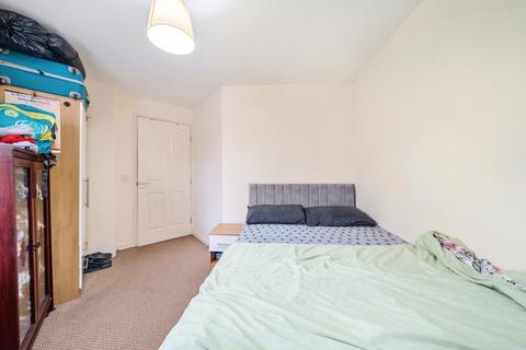 2 bedroom apartment for sale, Markfield Avenue, Manchester, Greater Manchester