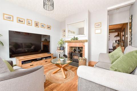 3 bedroom end of terrace house for sale, Arctic Road, Cowes, Isle of Wight