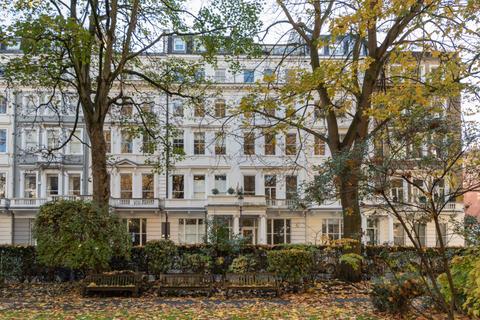 2 bedroom flat for sale, Cornwall Gardens, London, SW7