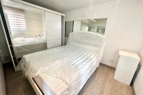 1 bedroom flat to rent, Enfield EN3