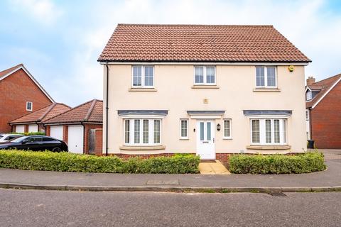 4 bedroom detached house for sale, Perry Road, Flitch Green, Dunmow