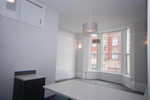 1 bedroom flat to rent, Osborne Road, Southsea