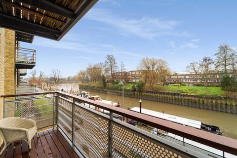 1 bedroom apartment to rent, Point Wharf Lane, Ferry Quays, Brentford