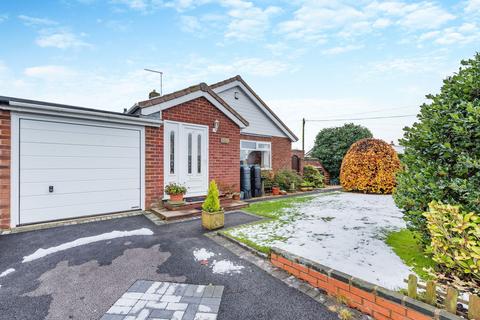 3 bedroom detached bungalow for sale, Booth Avenue, Ashton Hayes, CH3