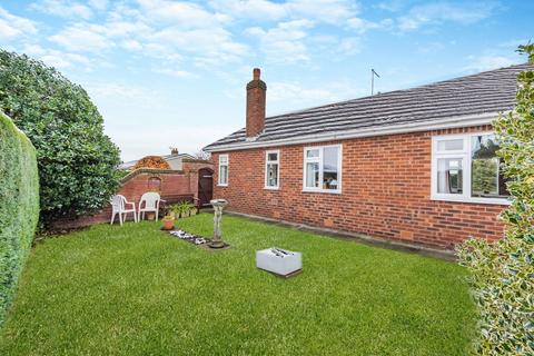 2 Booth Avenue, Ashton, Chester, CH3 8DD