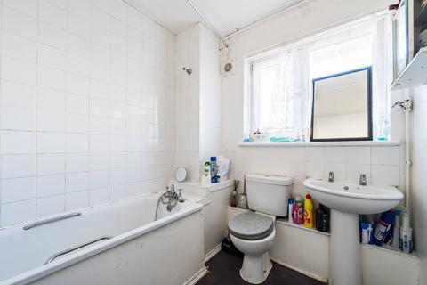 1 bedroom flat for sale, Canning Town, E16, Canning Town, London, E16