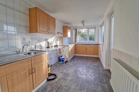 2 bedroom bungalow for sale, Little Clacton CO16