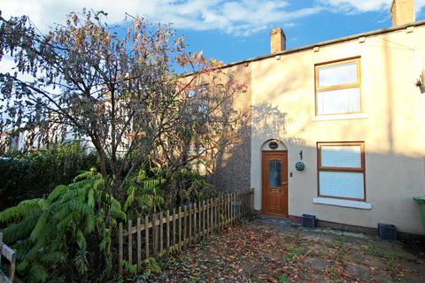 2 bedroom terraced house to rent, Manchester Road, Westhoughton, BL5