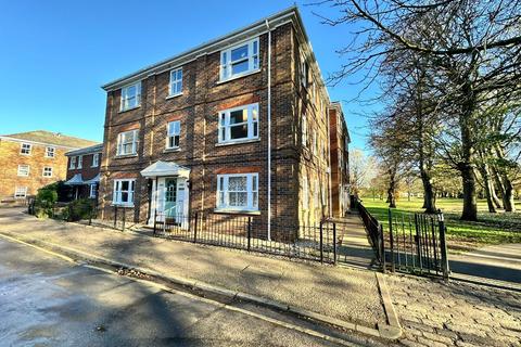 1 bedroom ground floor flat to rent, County Court Road, KING'S LYNN PE30