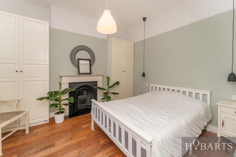 2 bedroom flat for sale, London, London N8