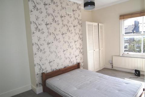 2 bedroom flat to rent, Tufnell Park Road, London