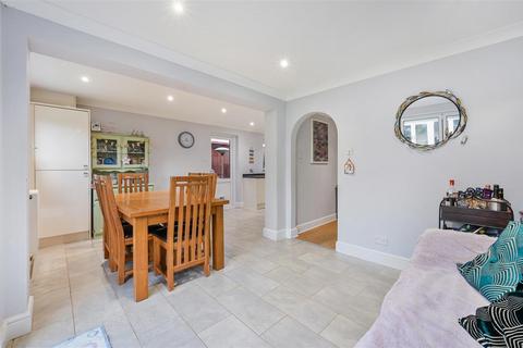 8 Walnut Grove, Banstead, SM7 1PJ