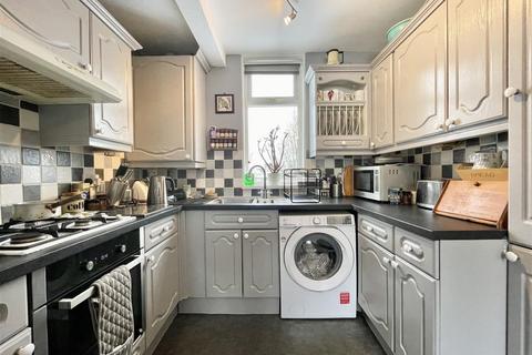 3 bedroom semi-detached house for sale, Hoyle Ing Road, Bradford BD13