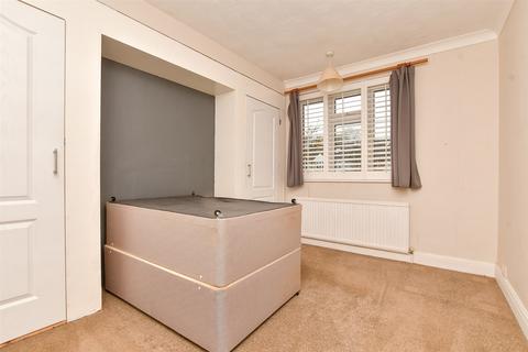 35 Chipstead Way, Banstead, SM7 3JH