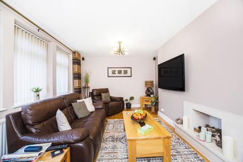 2 bedroom ground floor flat for sale, Shelley Close, Ongar CM5