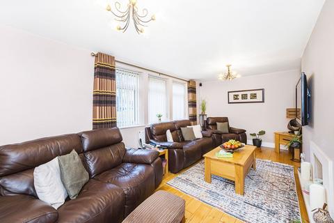 2 bedroom ground floor flat for sale, Shelley Close, Ongar CM5