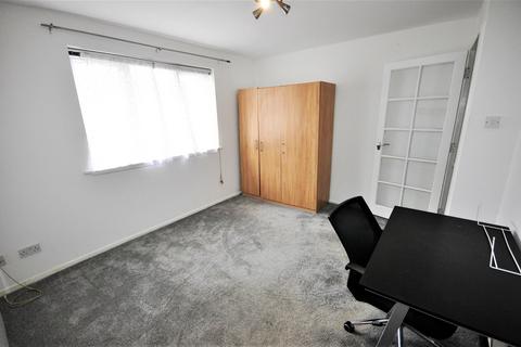 Studio to rent, Southwold Road, Watford WD24