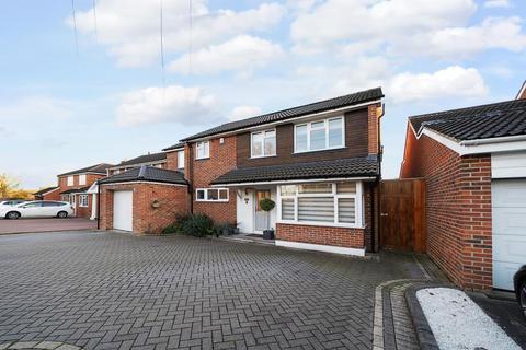 4 bedroom detached house to rent, Windsor,  Berkshire,  SL4