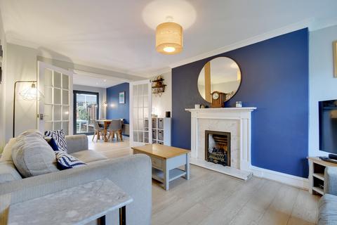 77 Robin Way, Chelmsford, CM2 8AT