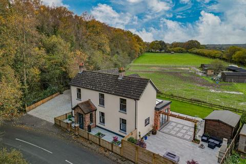 4 bedroom detached house for sale, Funtley Road, Fareham