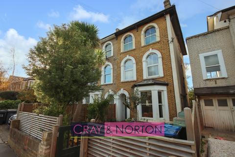 2 bedroom flat for sale, Outram Road, Addiscombe, CR0