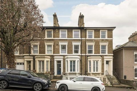 2 bedroom flat for sale, Limes Grove, London SE13