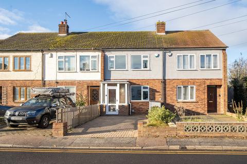 3 bedroom terraced house for sale, Priory Row, Faversham, ME13