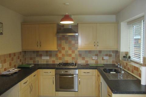 2 bedroom terraced house to rent, Osborne Close, Shrewsbury