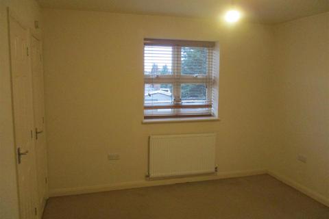 2 bedroom terraced house to rent, Osborne Close, Shrewsbury