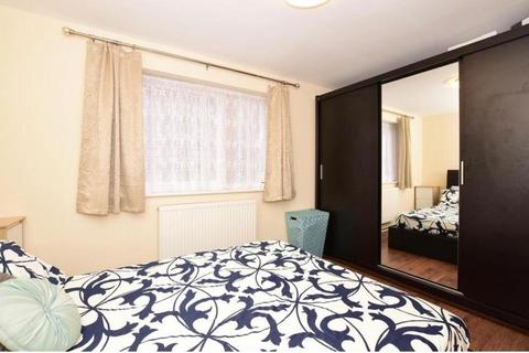 1 bedroom flat for sale, Gurney Close, Barking