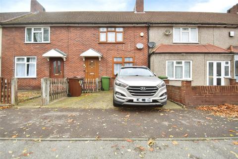 3 bedroom terraced house to rent, Porters Avenue, Dagenham, RM8