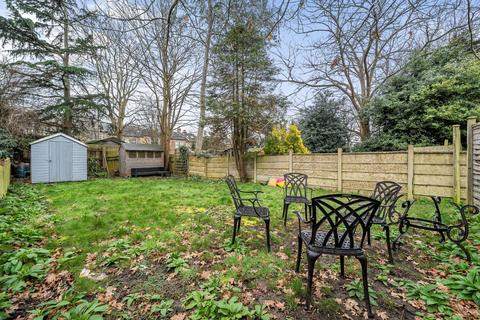 18b Bargery Road, London, SE6 2LN