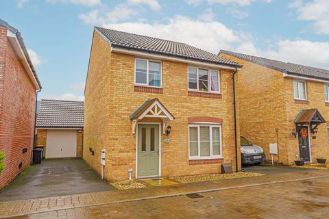 4 bedroom detached house for sale, Aluminium Close, Rogerstone, NP10