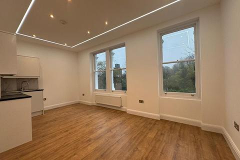 1 bedroom flat to rent, SCARBOROUGH ROAD, FLAT 4, LONDON