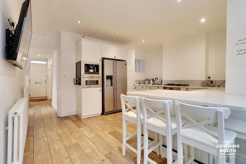 58 Beacon Street, Lichfield, WS13 7AJ